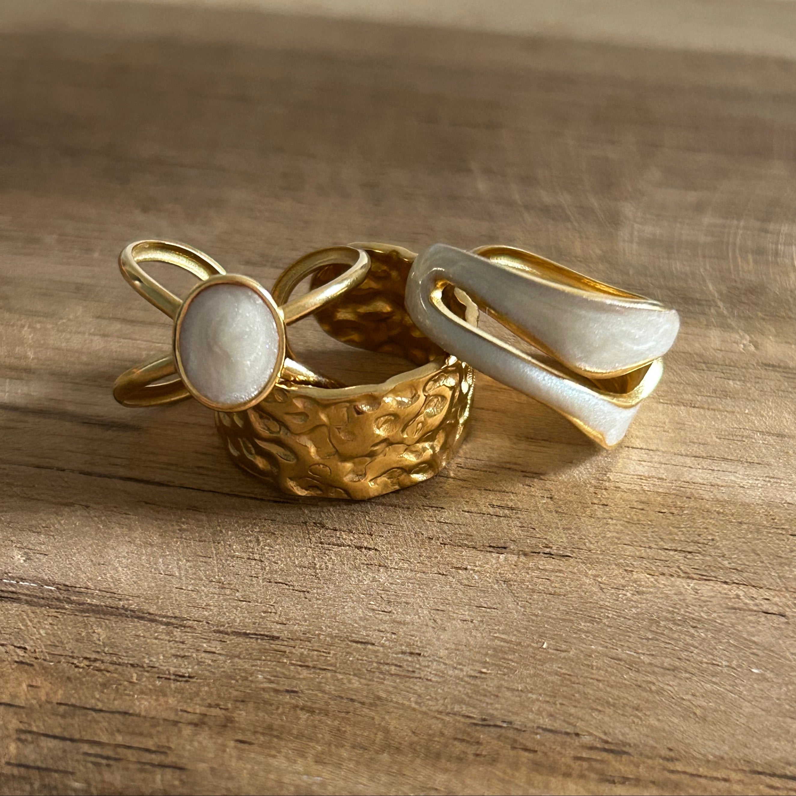 Bague acier inoxydable doré pierre nacré