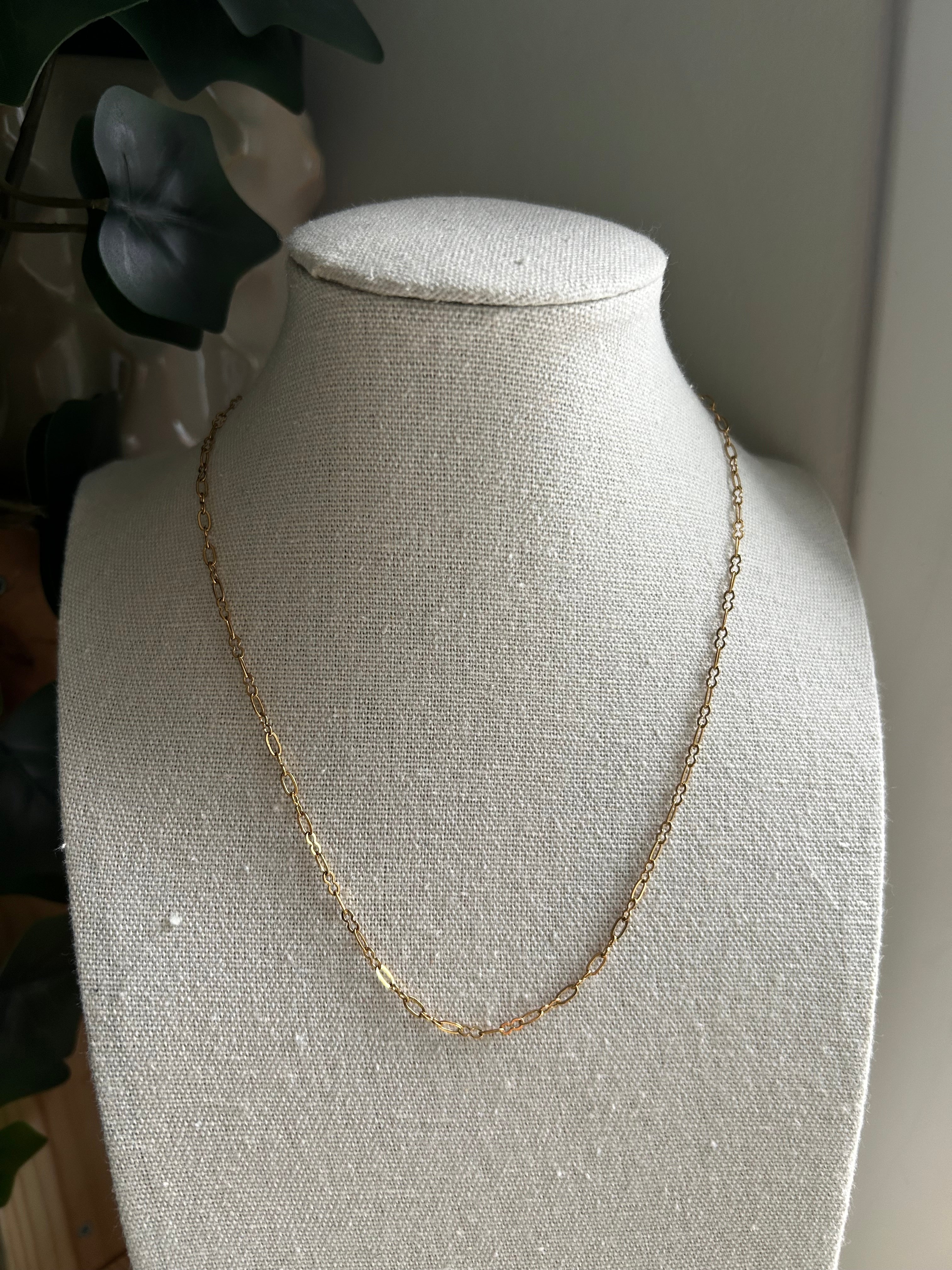 Collier acier inoxydable doré chaine fine