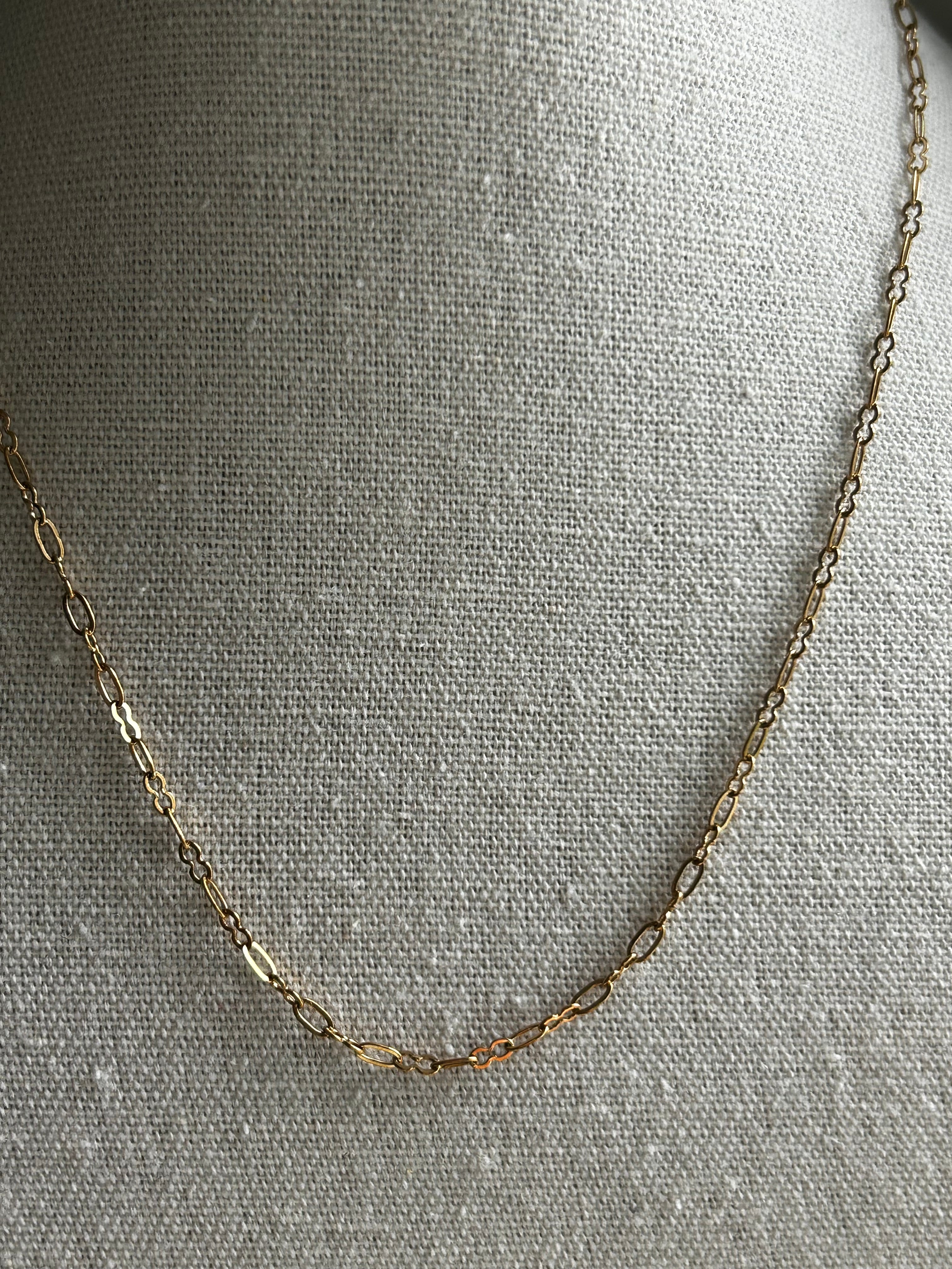 Collier acier inoxydable doré chaine fine