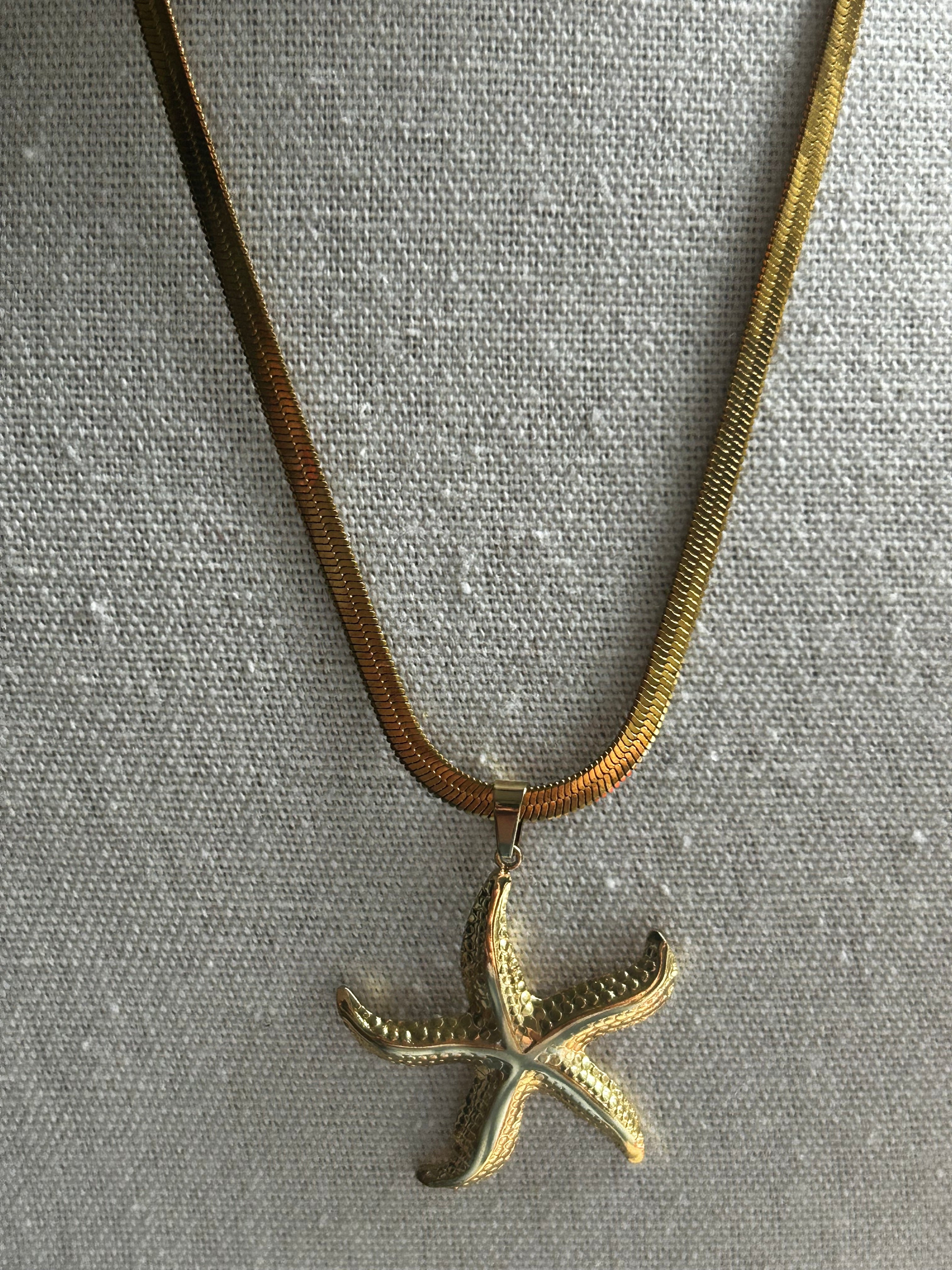 Collier acier inoxydable doré chaine lisse pendentif étoile de mer