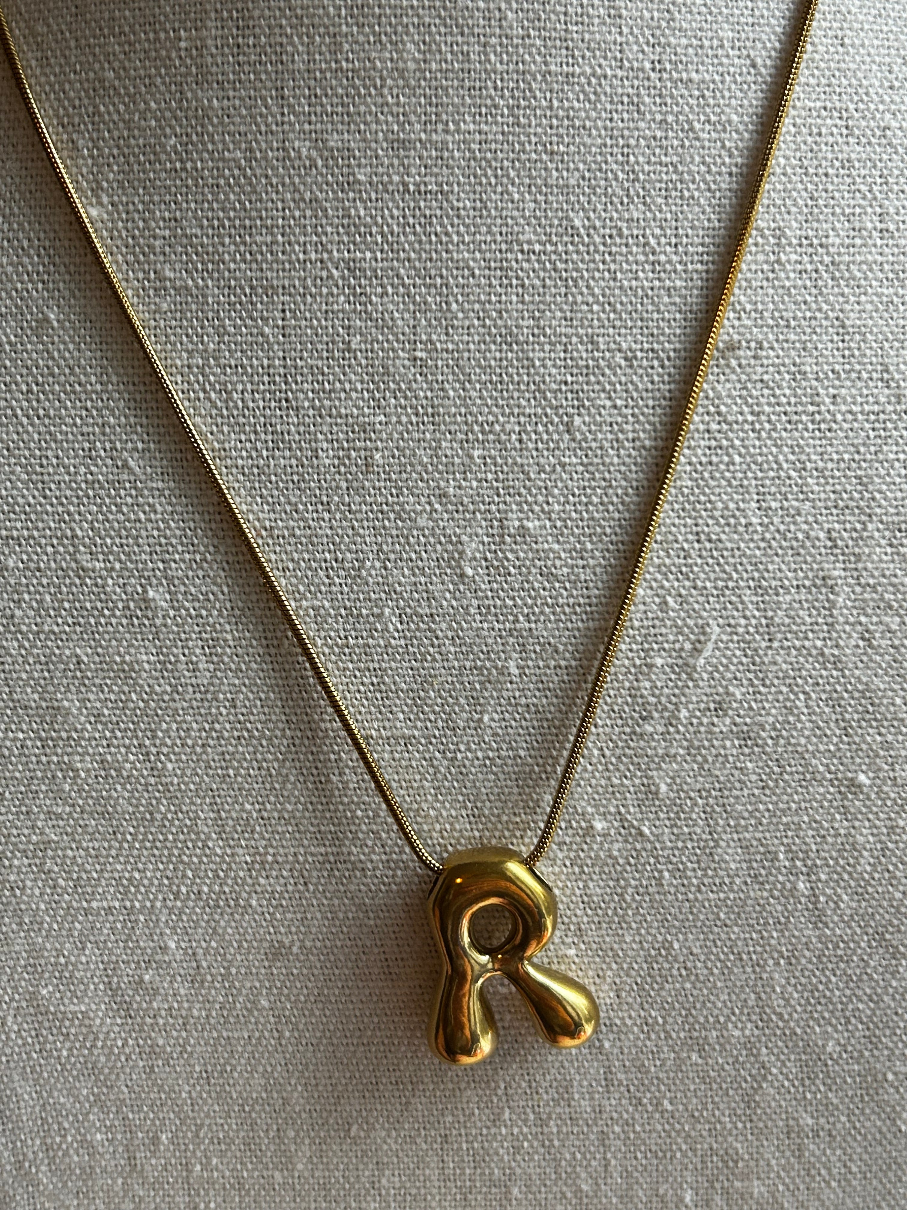 Collier acier inoxydable doré lettre R