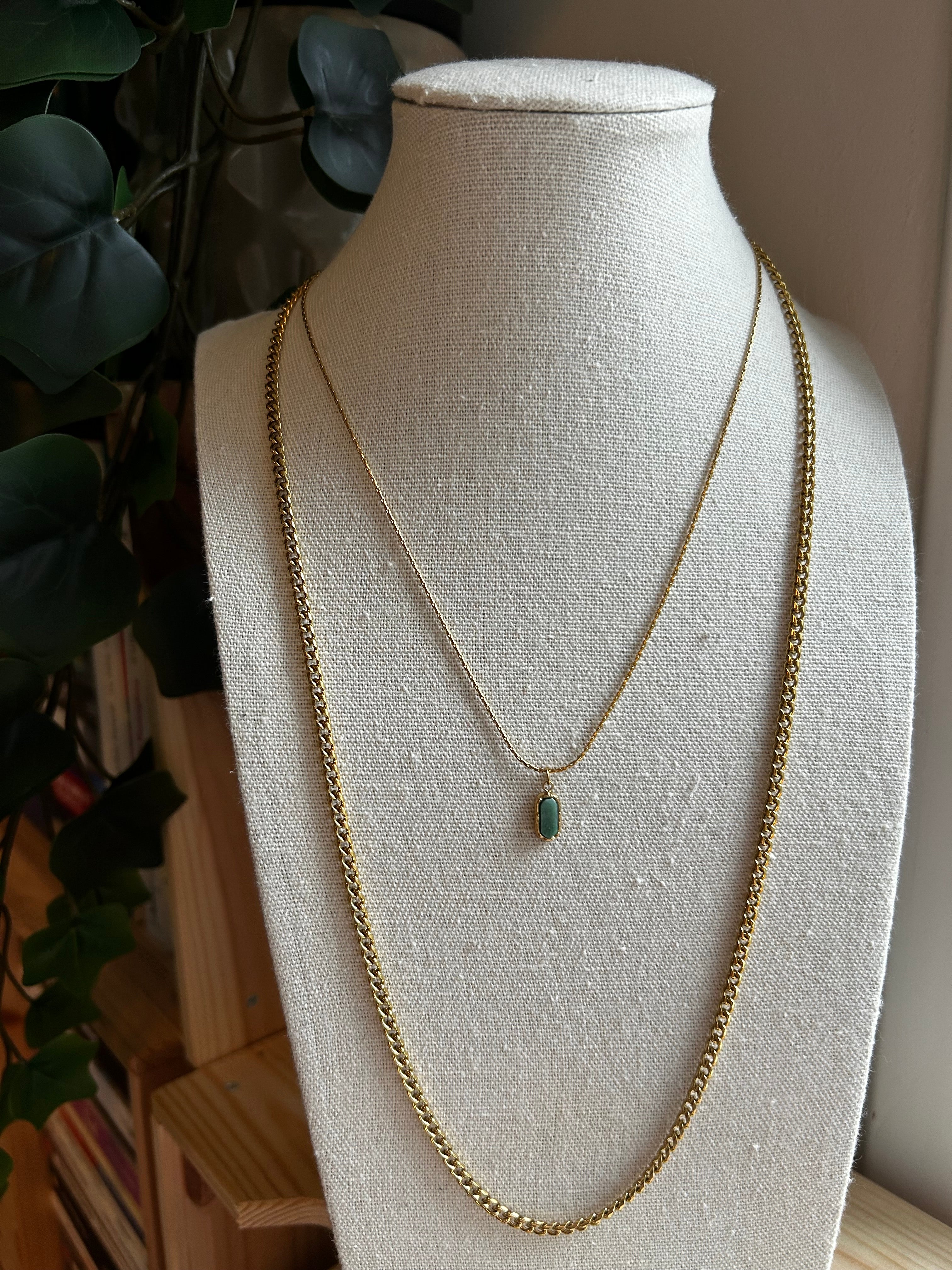 Collier acier inoxydable doré pendentif vert