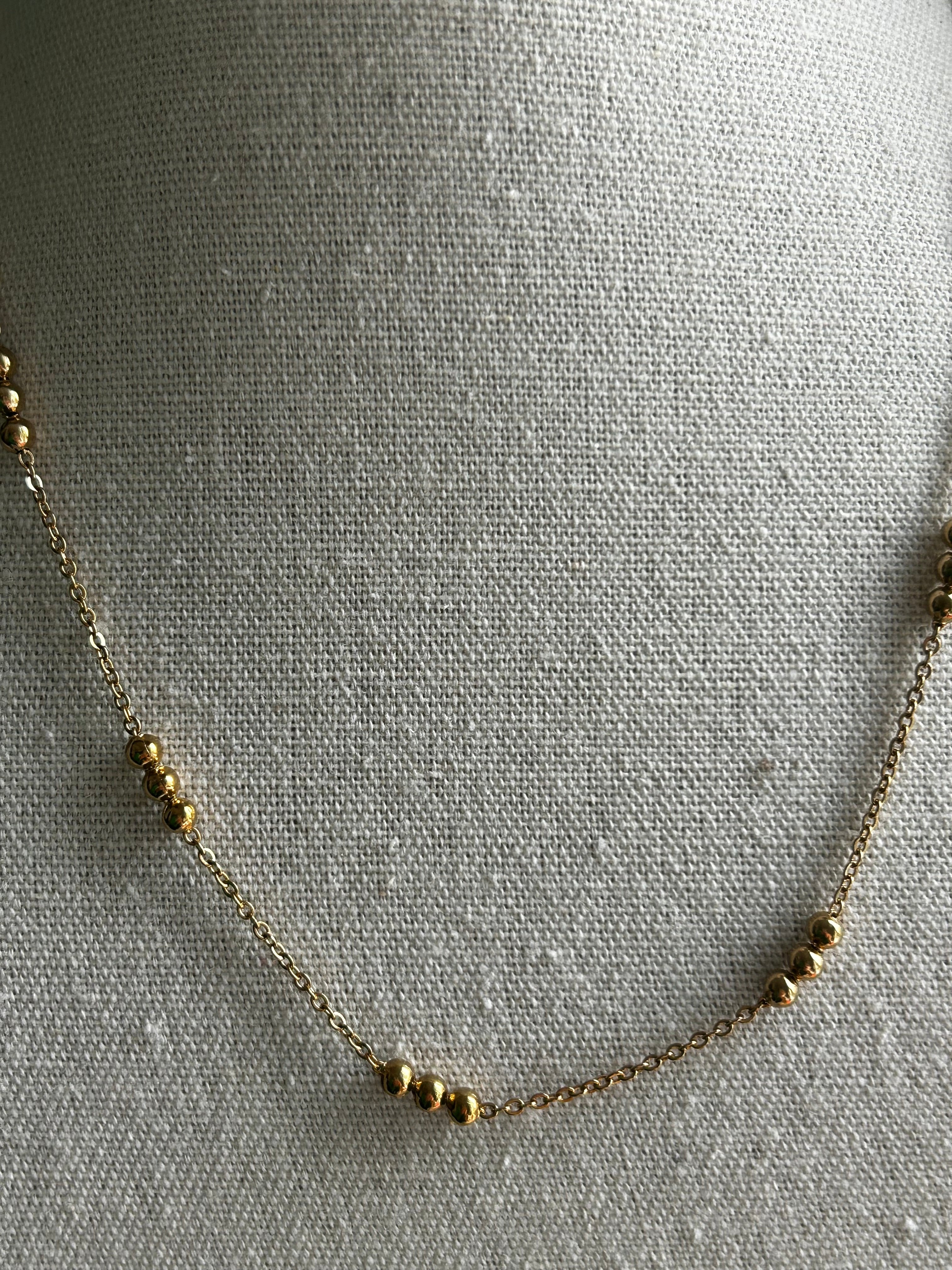 Collier acier inoxydable doré triple boules