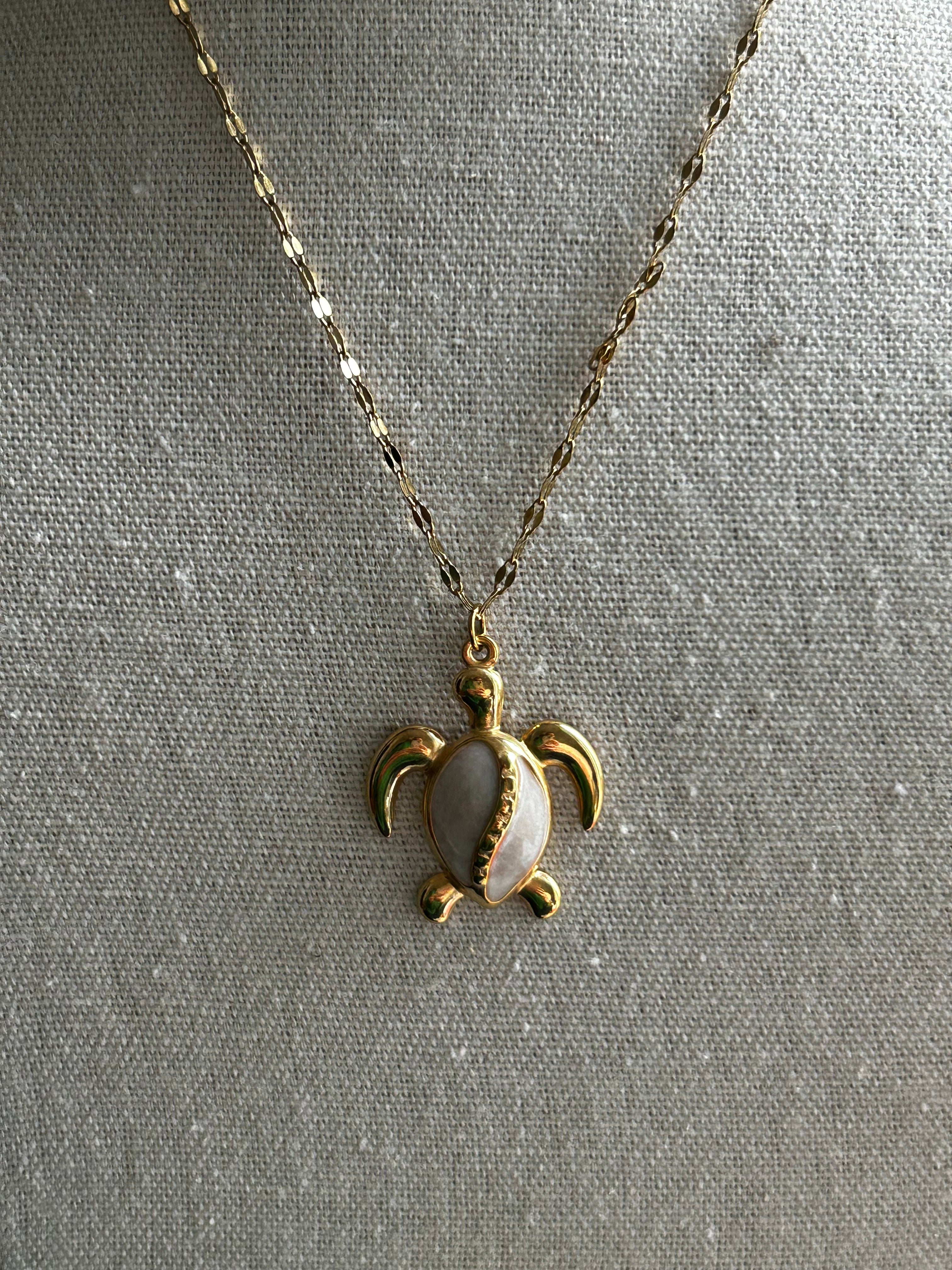 Collier acier inoxydable doré pendentif tortue