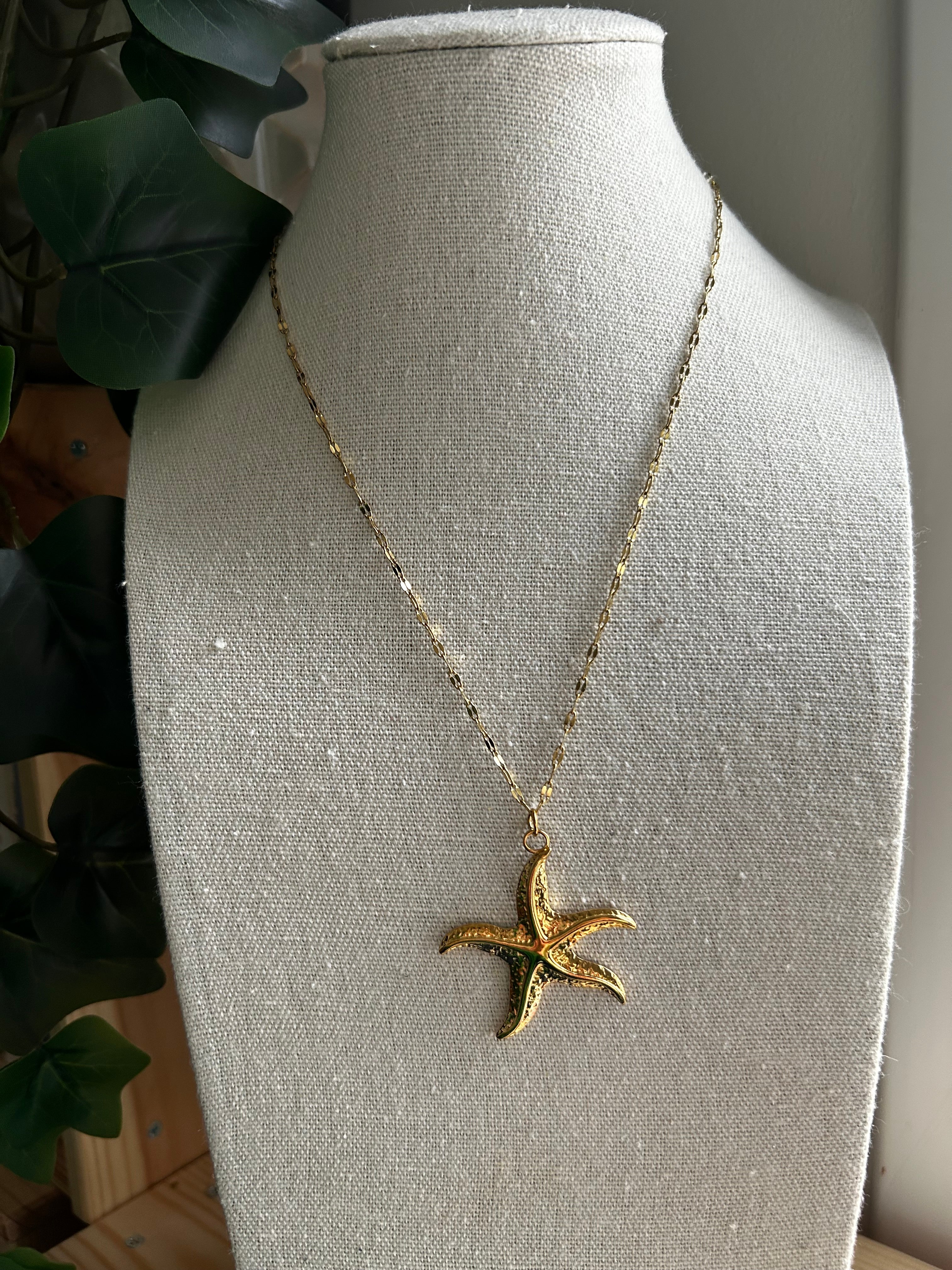Collier acier inoxydable doré pendentif étoile de mer