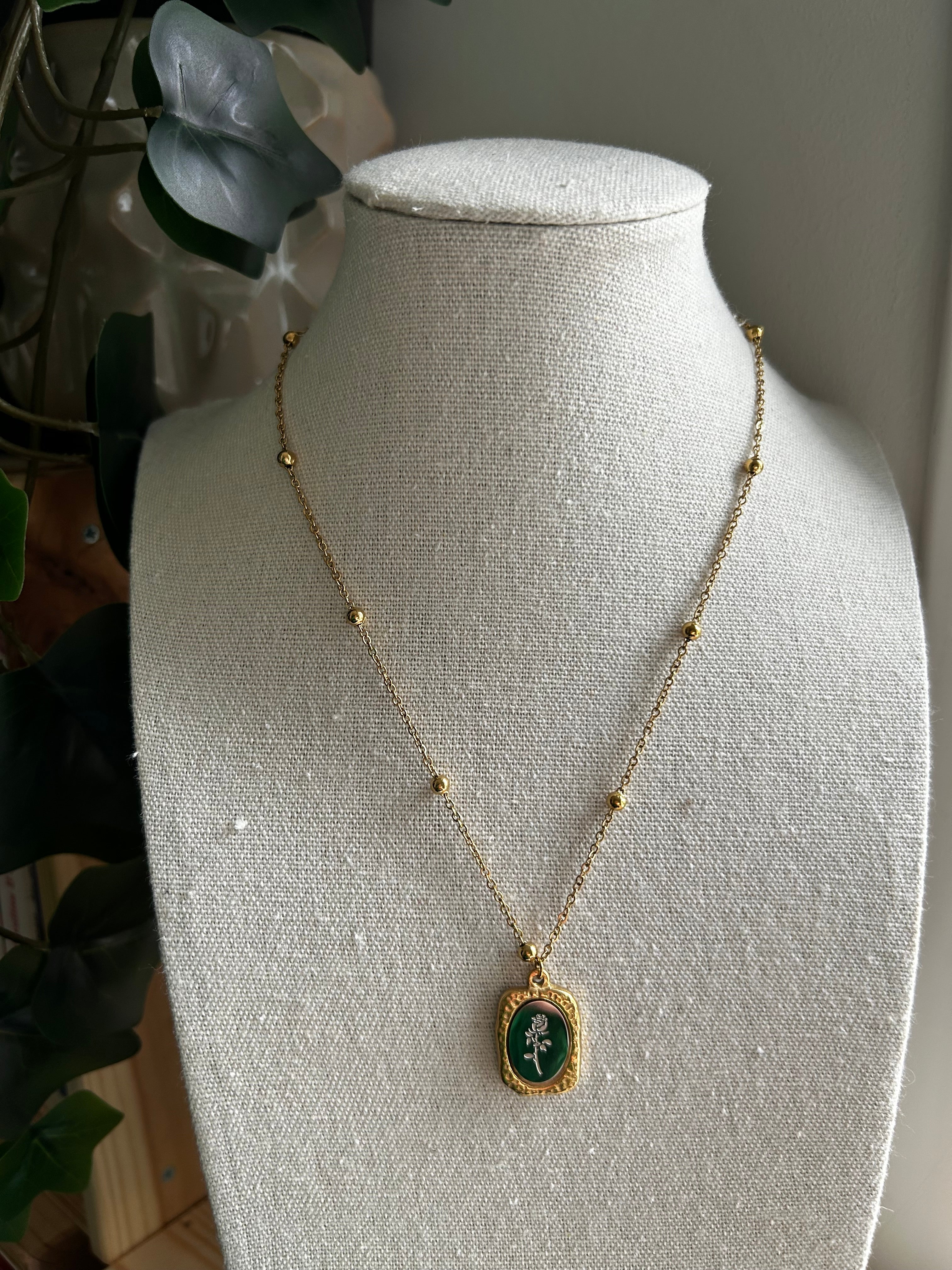 Collier acier inoxydable doré/ argenté fleur
