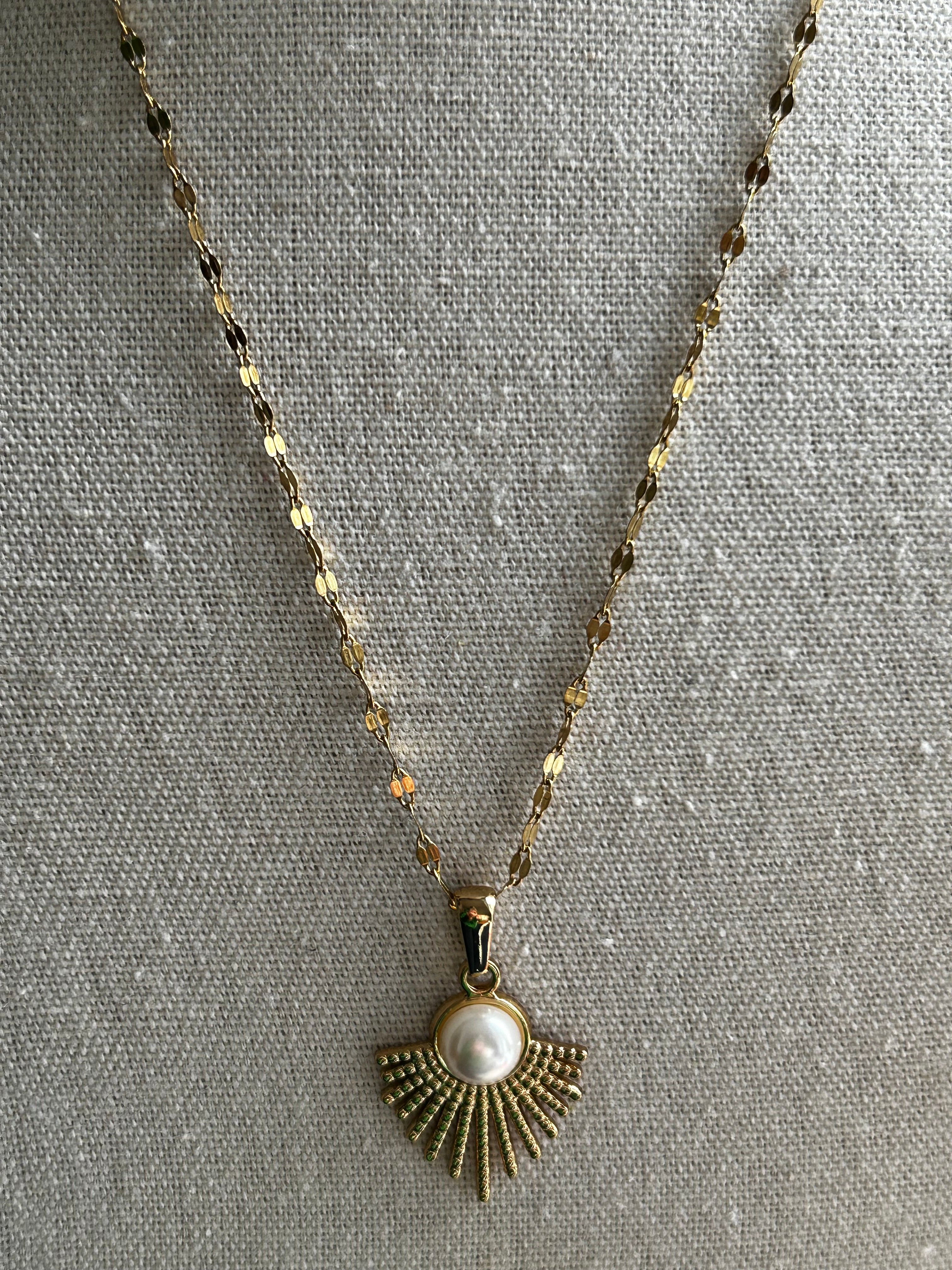 Collier acier inoxydable doré pendentif perle
