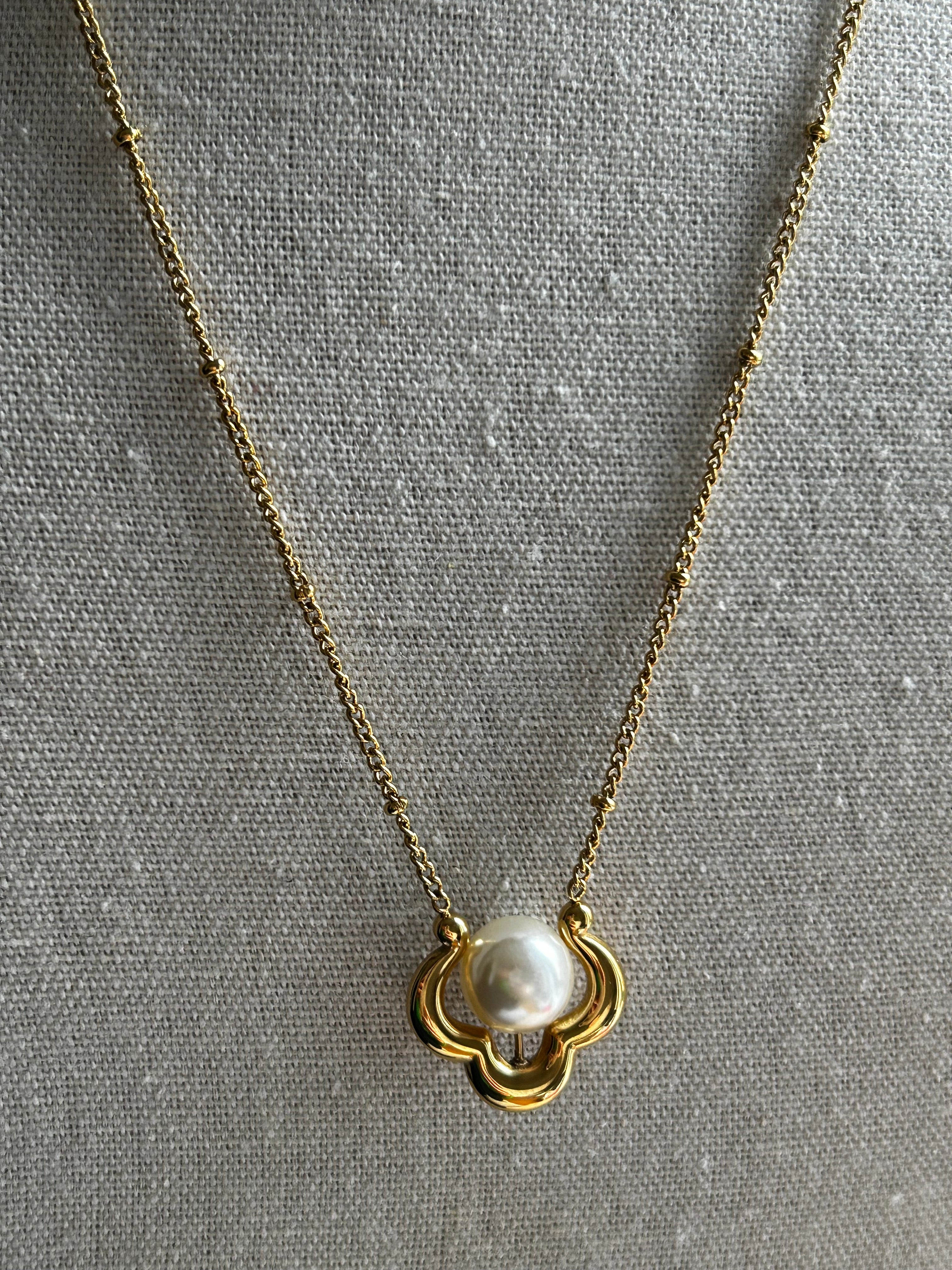 Collier acier inoxydable doré pendentif grosse perle