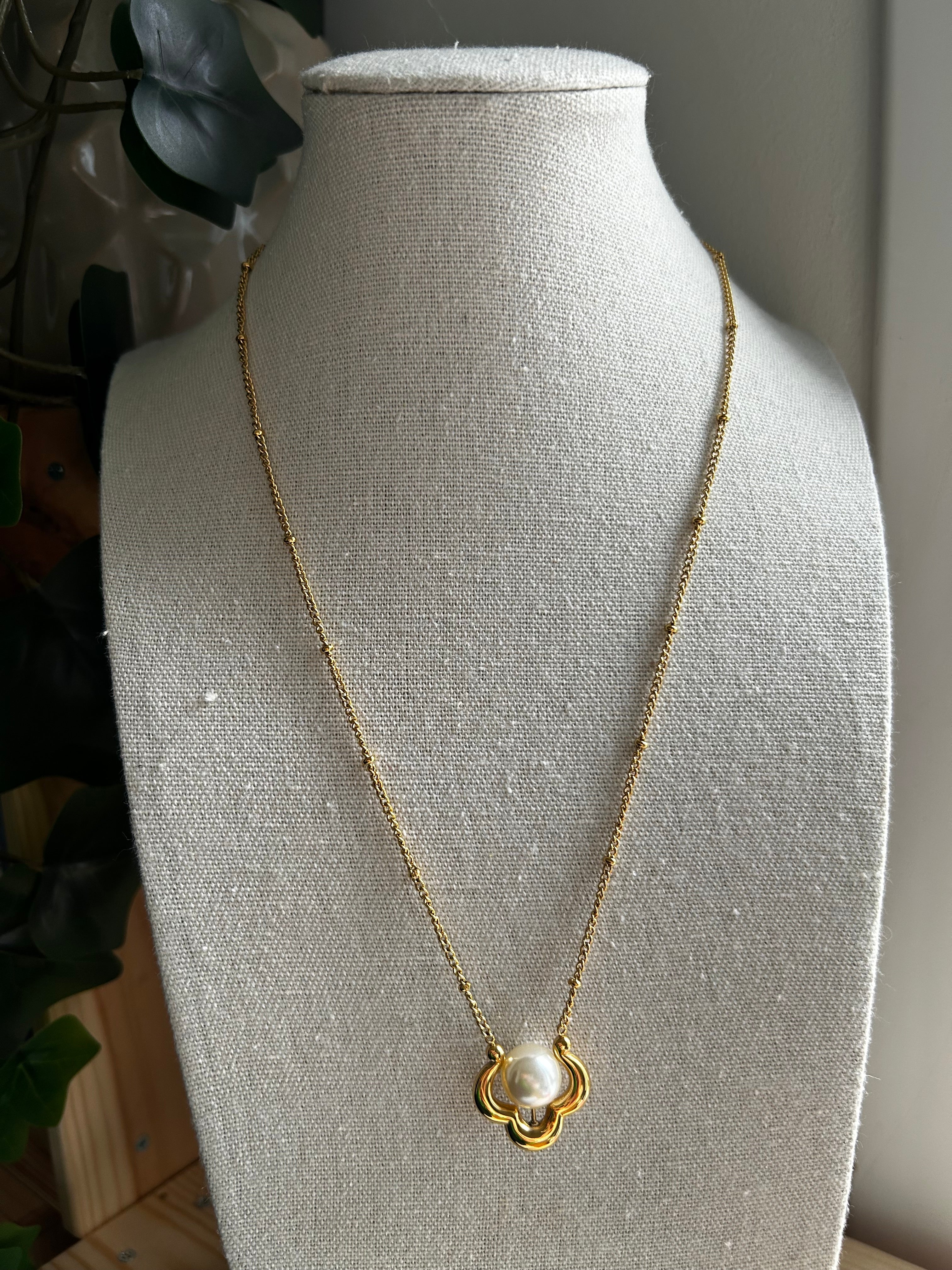 Collier acier inoxydable doré pendentif grosse perle