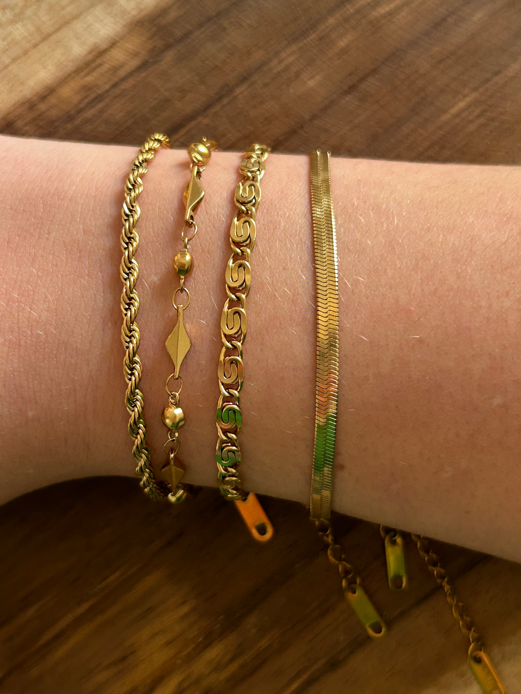 Bracelet acier inoxydable doré maille torsadé