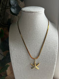 Collier acier inoxydable doré chaine lisse pendentif étoile de mer lisse