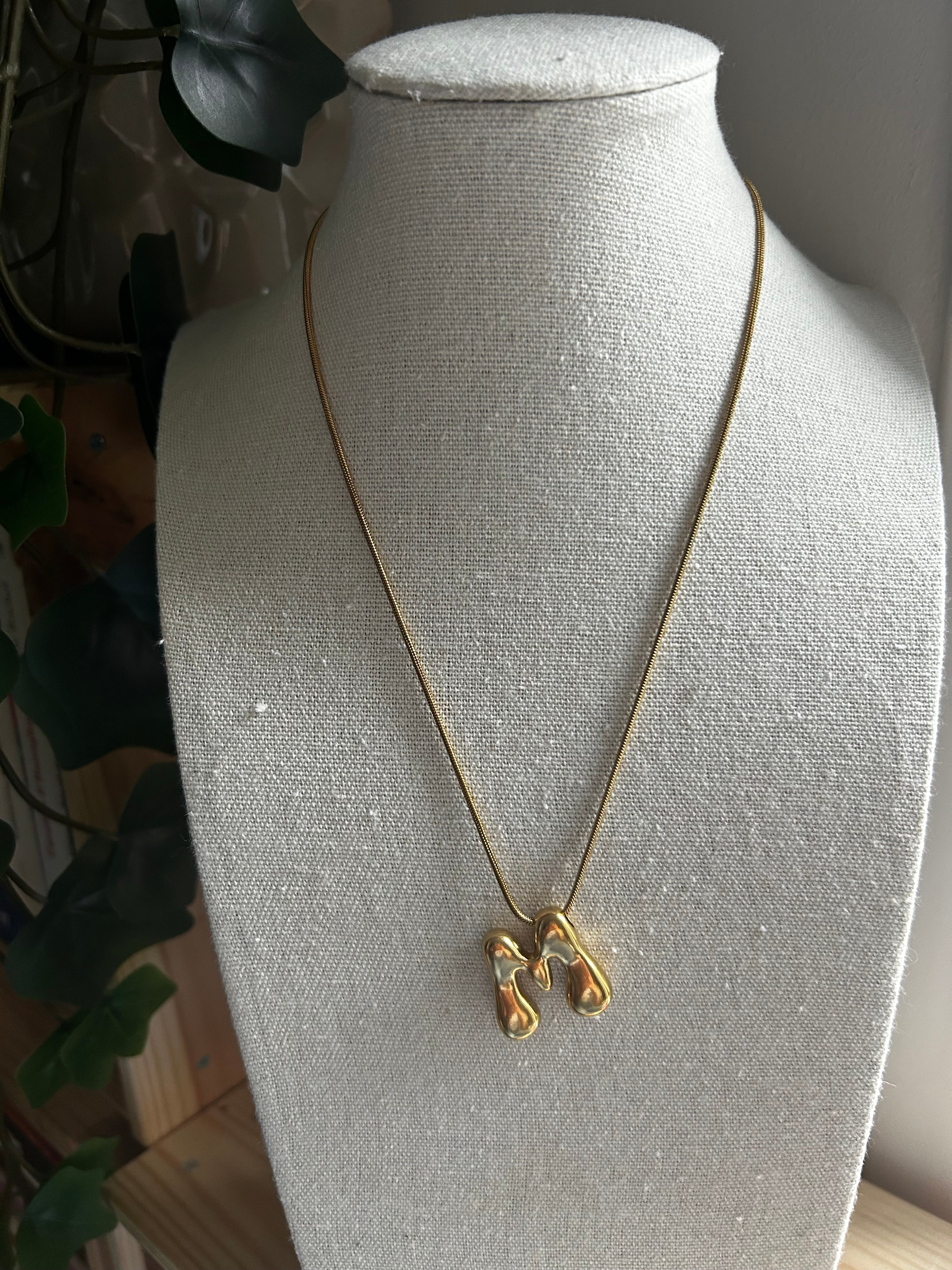 Collier acier inoxydable doré lettre M