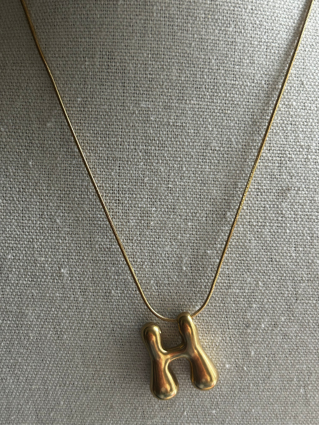 Collier acier inoxydable doré lettre H