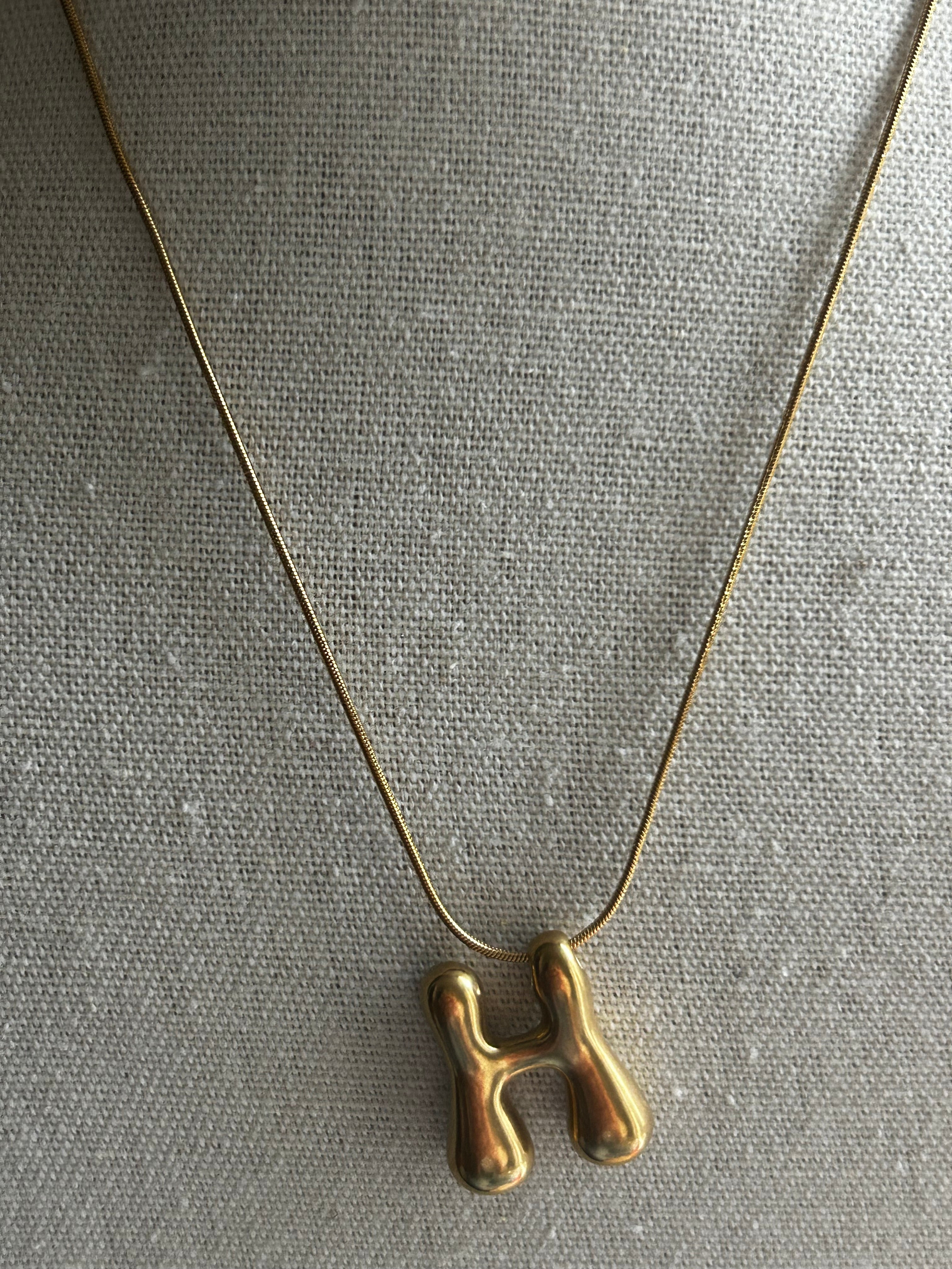 Collier acier inoxydable doré lettre H