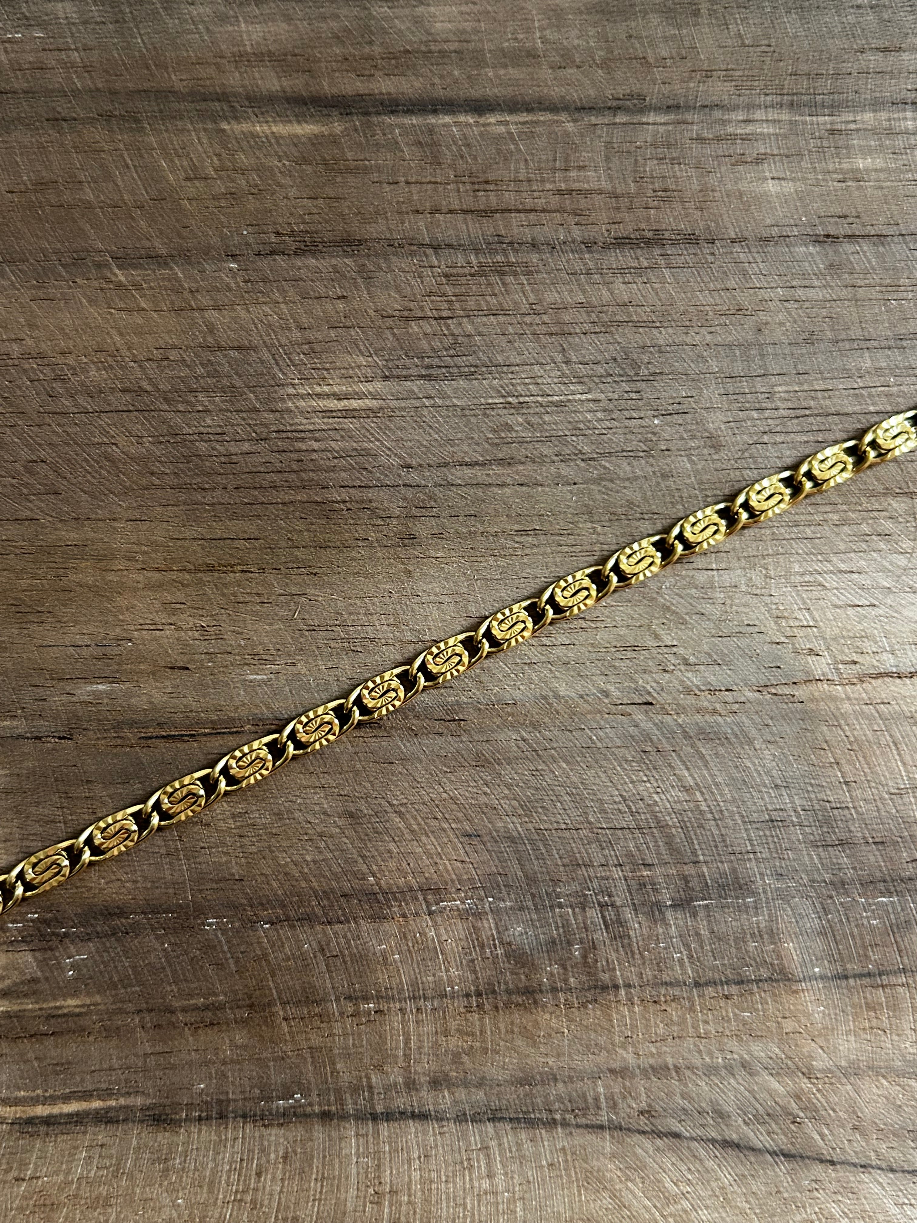 Bracelet acier inoxydable doré maillon sculpté