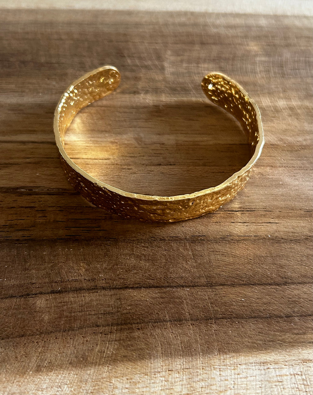 Bracelet acier inoxydable doré martelé