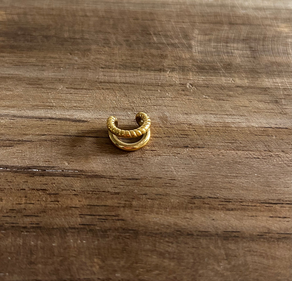 Boucle d’oreille acier inoxydable doré earcuff