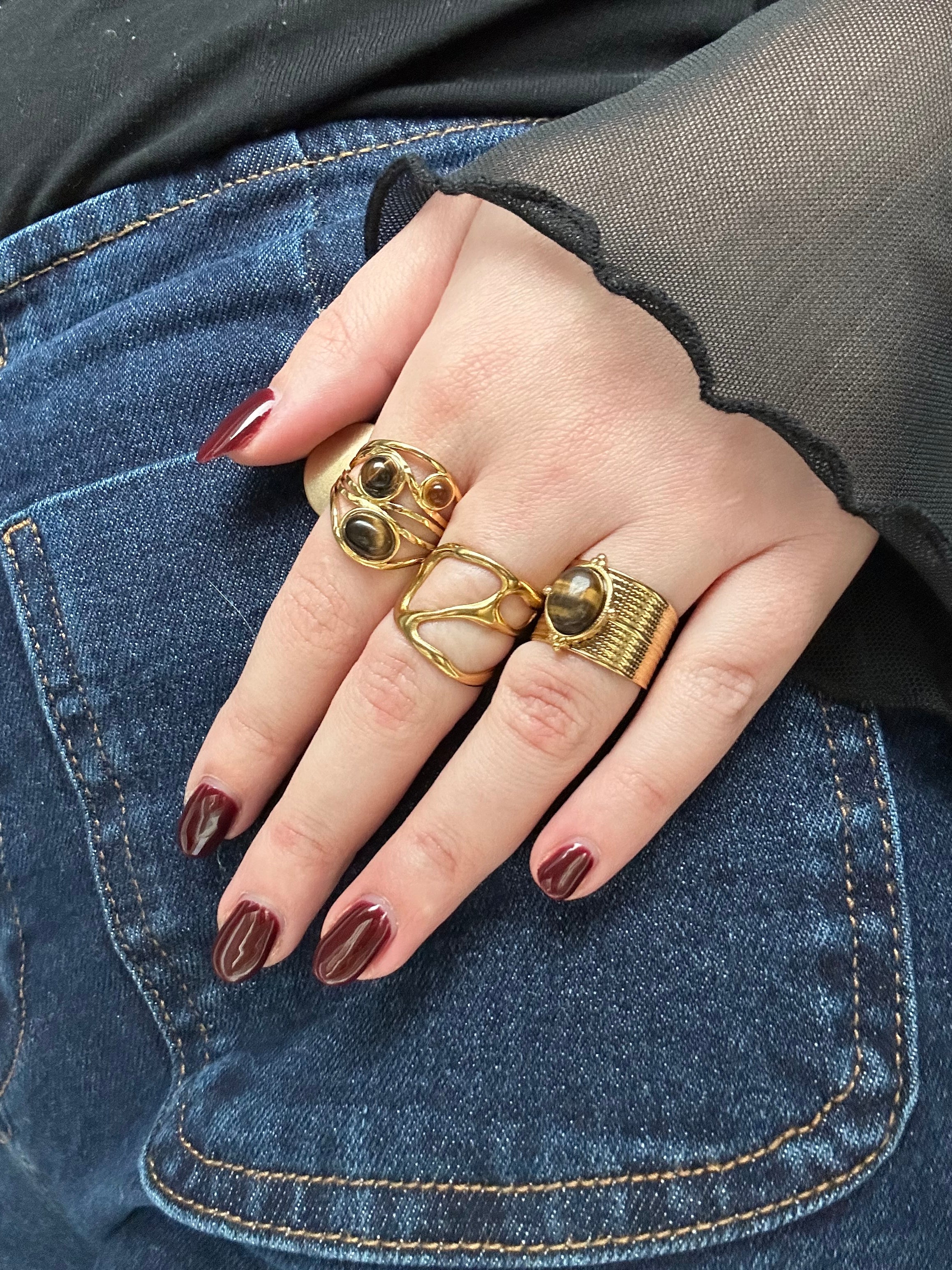 Bague réglable acier inoxydable doré trois pierres marrons