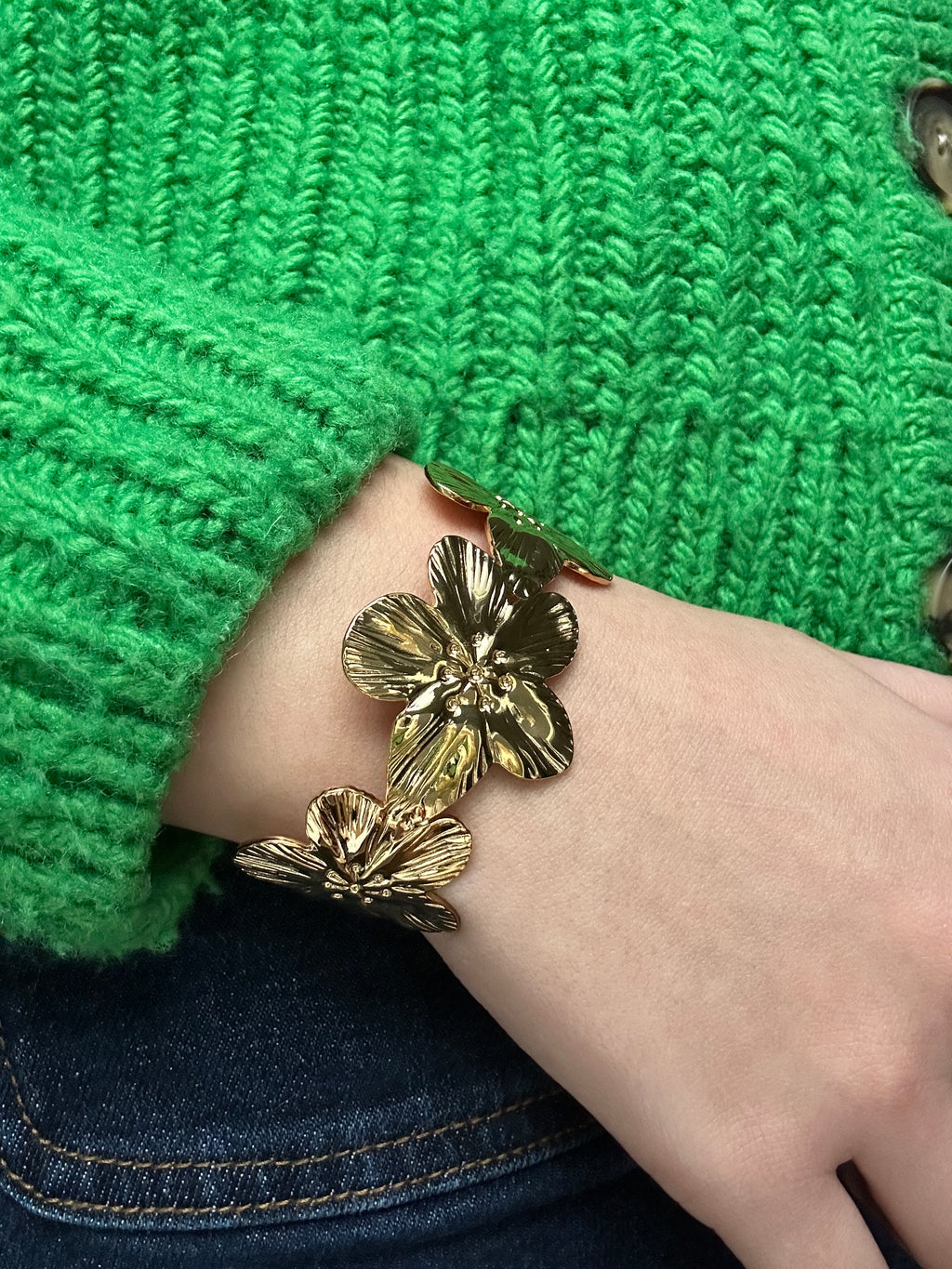 Bracelet réglable acier inoxydable doré fleurs